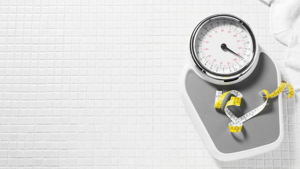 scales and centimeters while losing weight